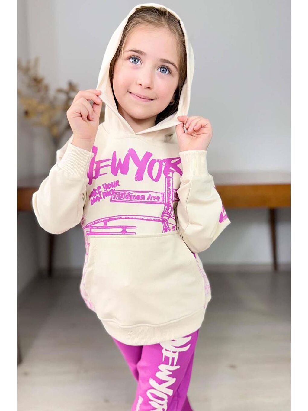 Kız Çocuk Üzeri New York Yazı Detaylı Bilekleri Manşetli Sweatshirt Mor Eşofman Takım-1