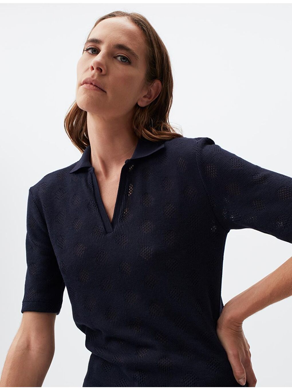 Lacivert Polo Yaka Kısa Kollu Ajurlu Bluz