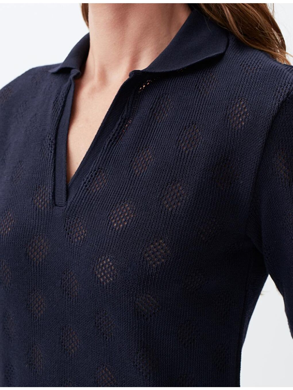 Lacivert Polo Yaka Kısa Kollu Ajurlu Bluz-1