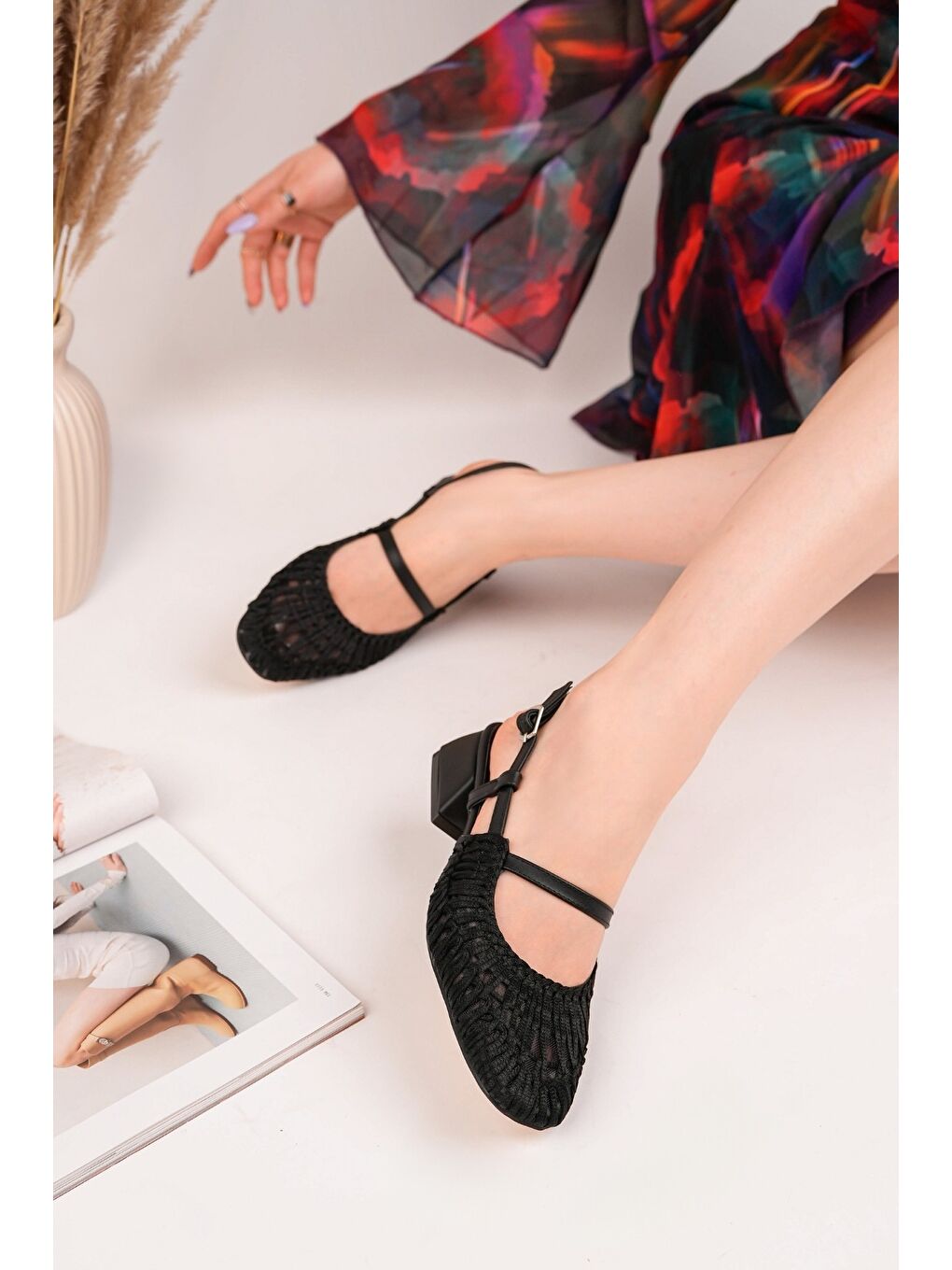 Siyah MESH Kadın Örgü ve File Detaylı Bantlı Arkası Açık Kısa Topuklu Ayakkabı-6