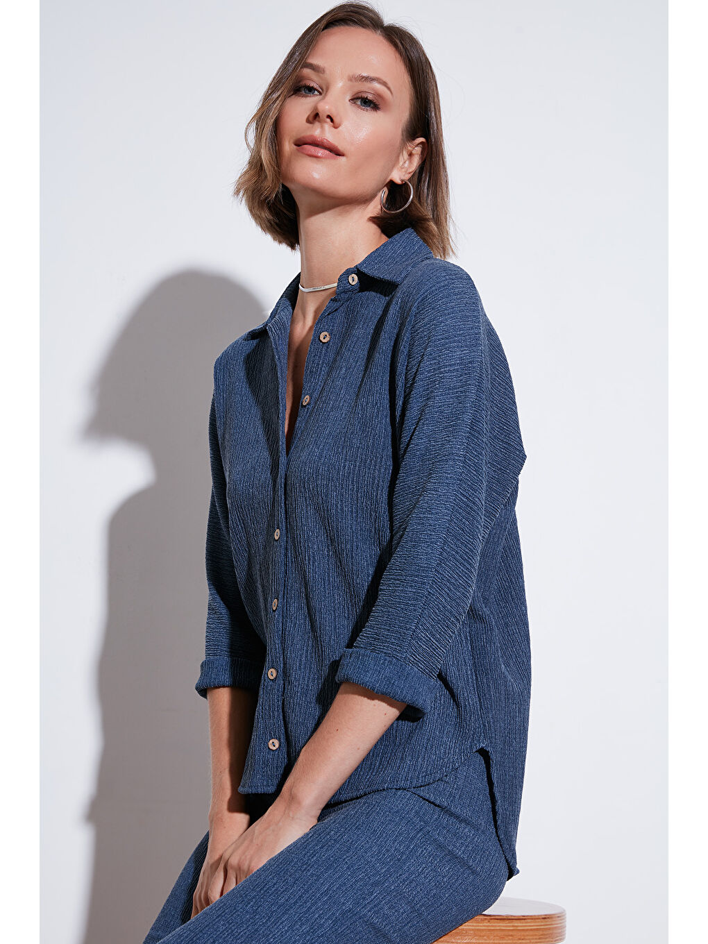 Lela Indigo Streç Regular Fit Dokulu Kadın Gömlek 5865975 - 1