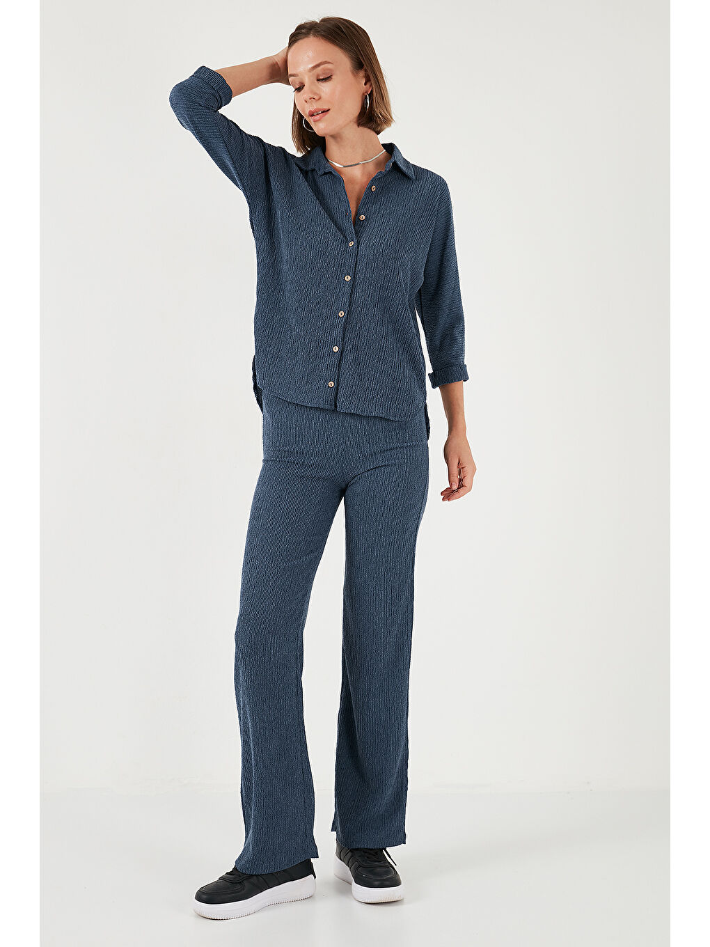 Lela Indigo Streç Regular Fit Dokulu Kadın Gömlek 5865975 - 3