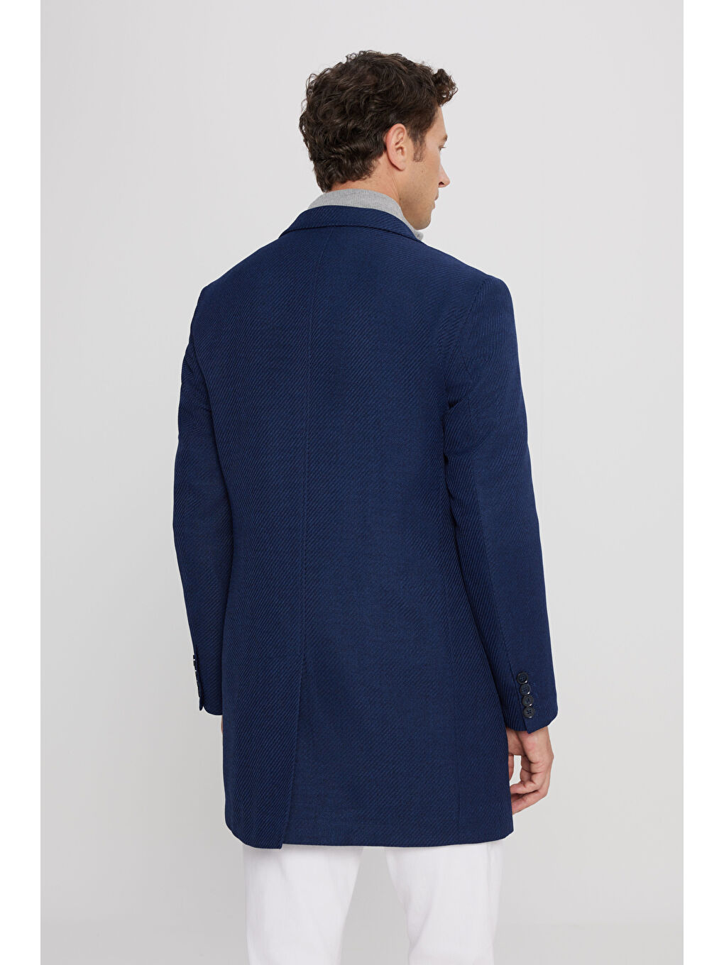 Erkek Lacivert Standart Fit Normal Kesim Mono Yaka Armürlü Kapak Cepli Palto-4