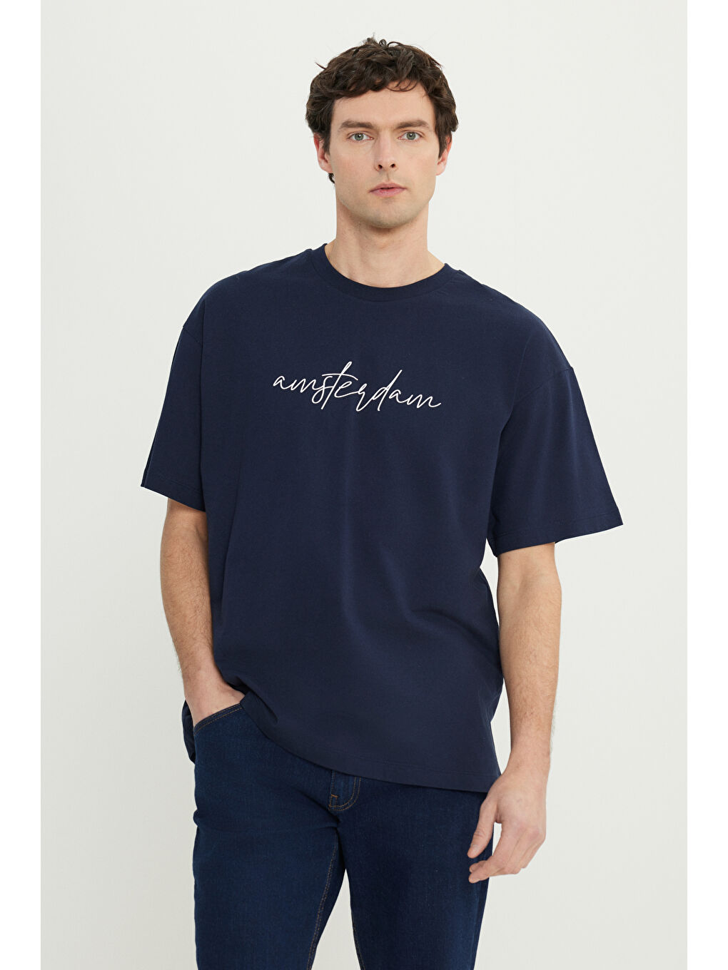 Erkek Lacivert-Beyaz Oversize %100 Pamuk Geniş Kesim Baskılı Bisiklet Yaka Tişört