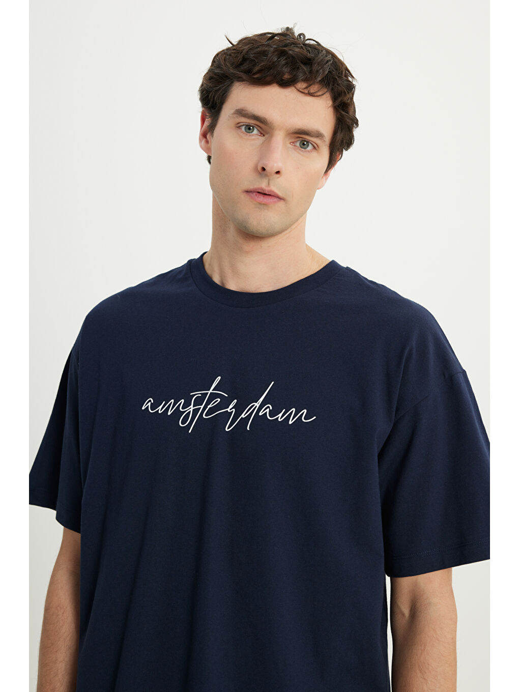 Erkek Lacivert-Beyaz Oversize %100 Pamuk Geniş Kesim Baskılı Bisiklet Yaka Tişört-3