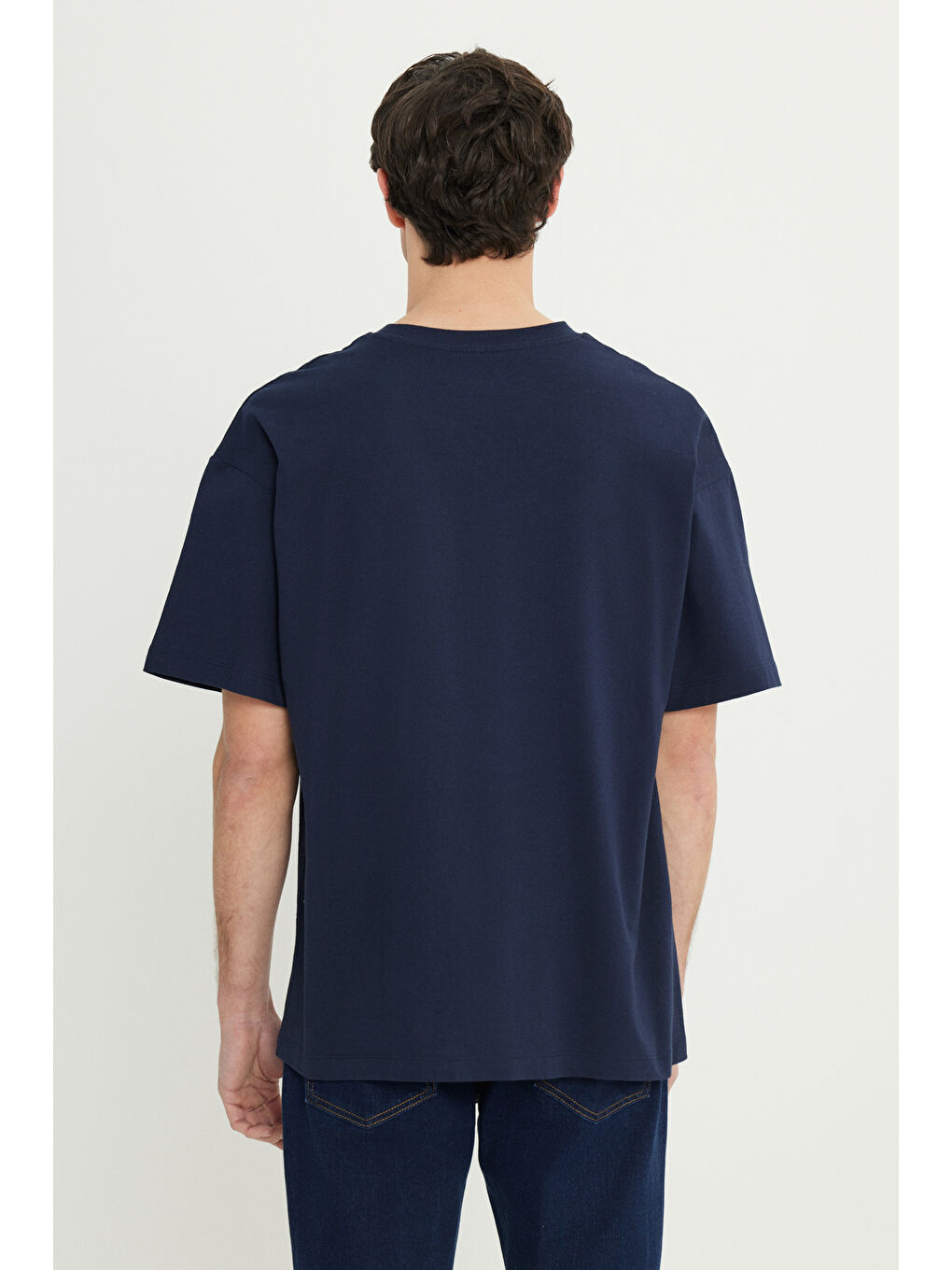 Erkek Lacivert-Beyaz Oversize %100 Pamuk Geniş Kesim Baskılı Bisiklet Yaka Tişört-4