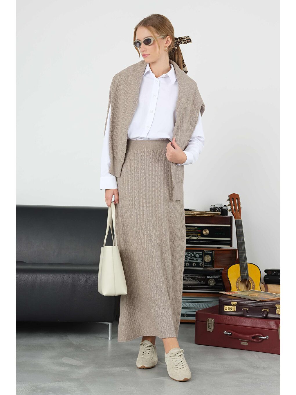 Bej Dokulu Triko Etek Vizon