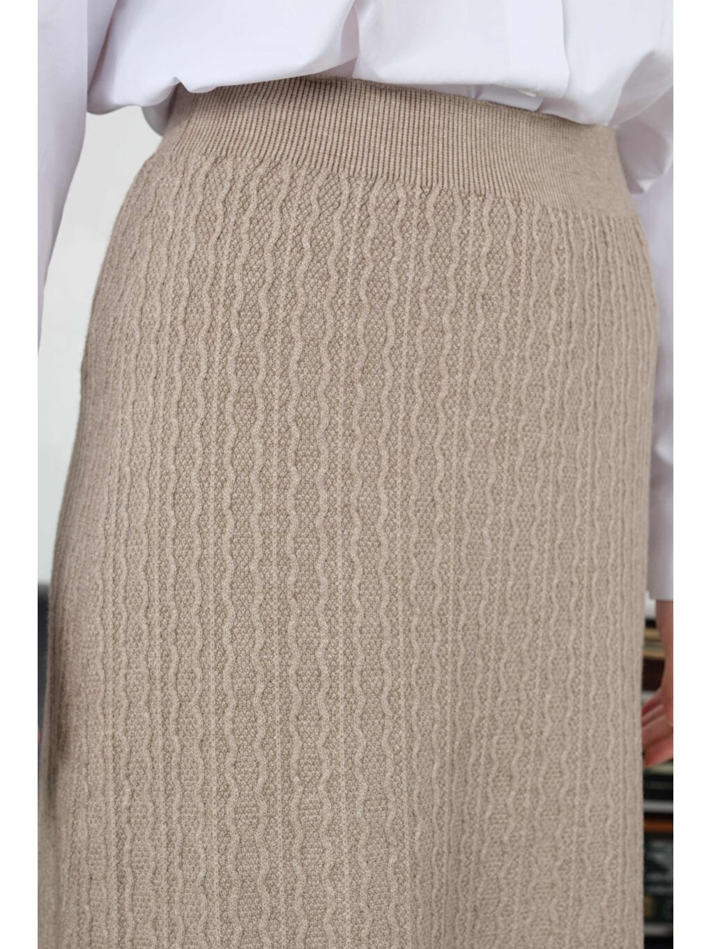 Bej Dokulu Triko Etek Vizon-1