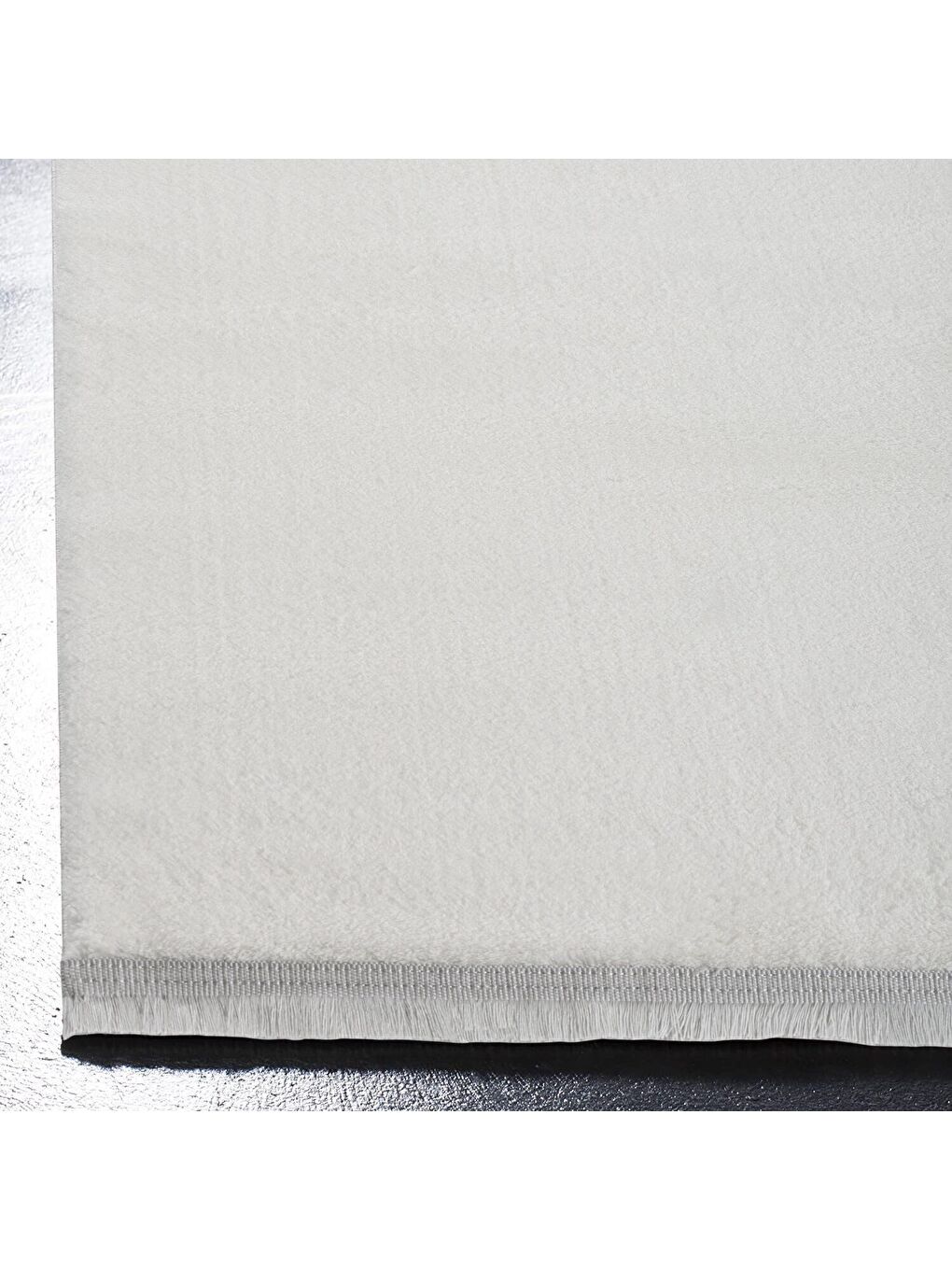 Beyaz Royal Püsküllü Halı 160x220 Optik-1