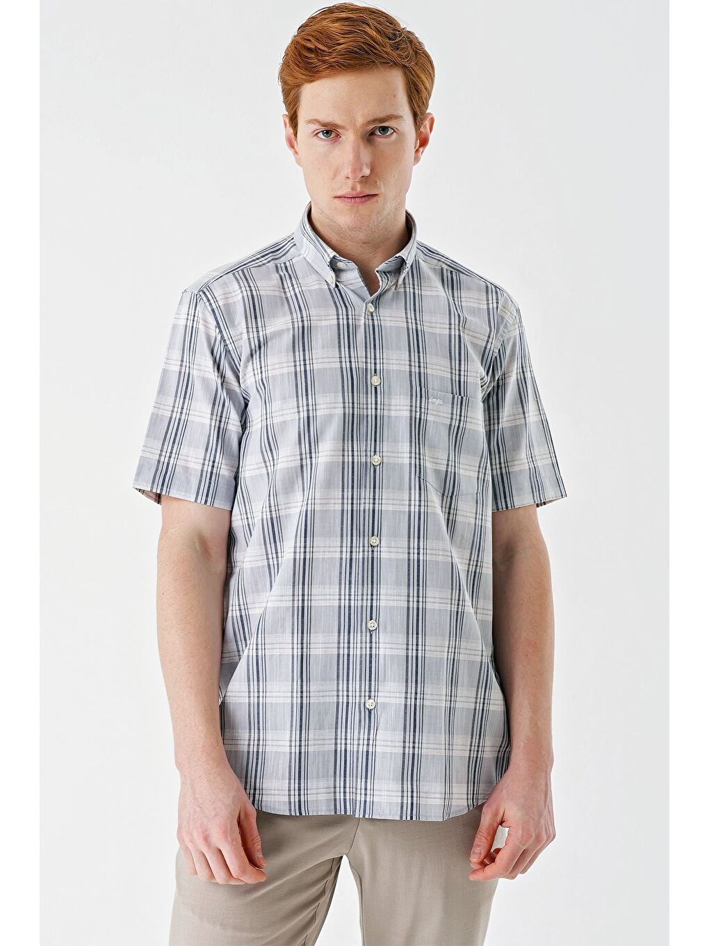 Gri Kısa Kollu Ekoseli Cepli Pamuklu Elastanlı Klasik Comfort Fit Rahat Kesim Gömlek 1004240198