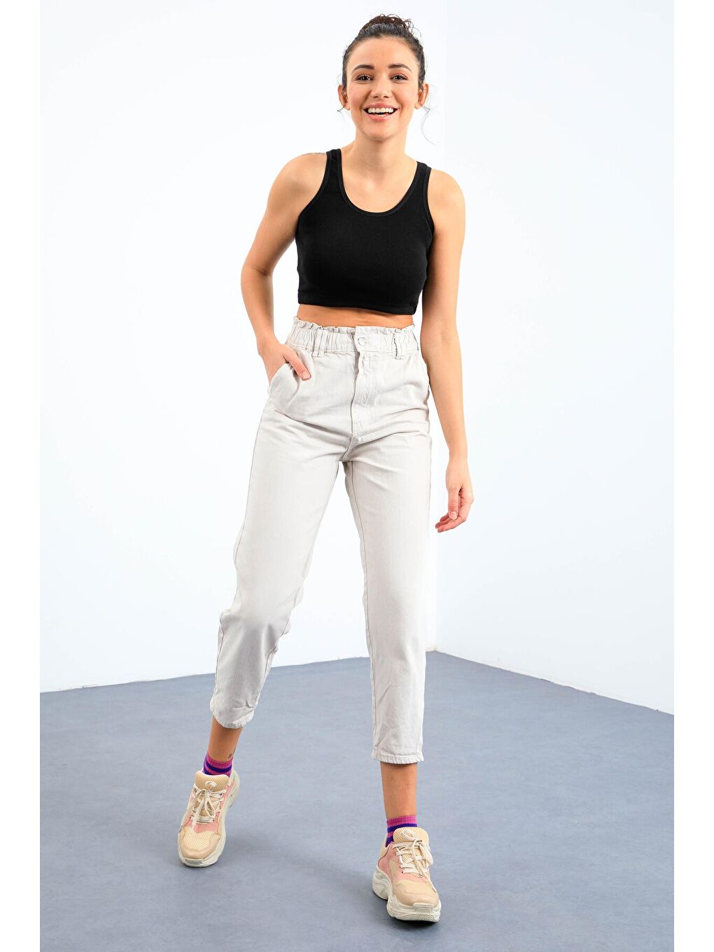 Siyah Basic Sıfır Kol Dar Kalıp U Yaka Kadın Crop Top Atlet - 97162-3