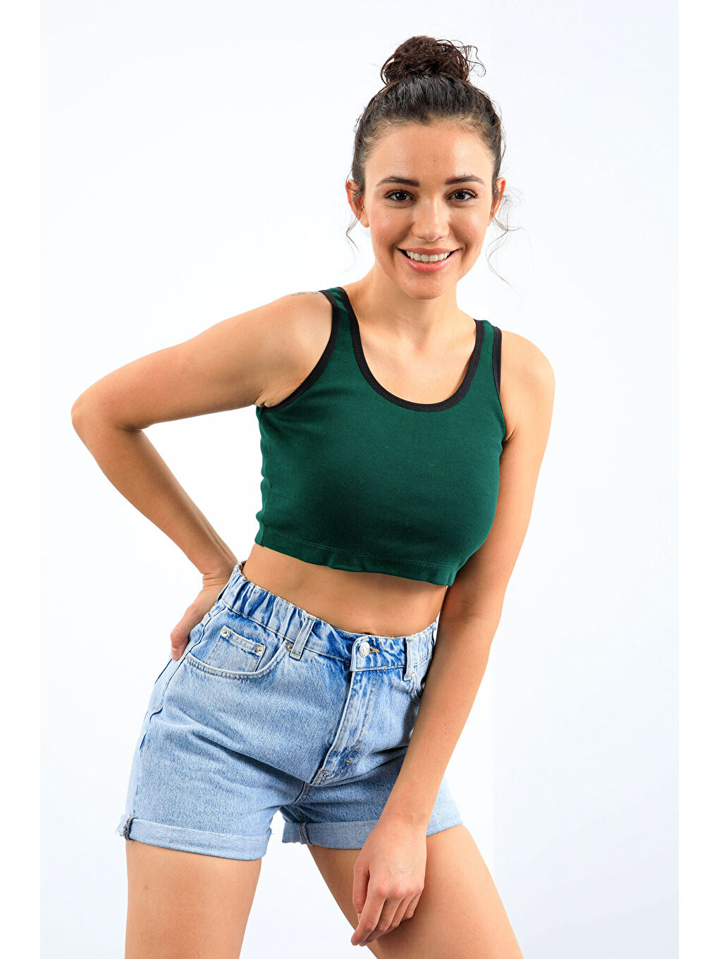 Yeşil Basic Sıfır Kol Dar Kalıp U Yaka Kadın Crop Top Atlet - 97162