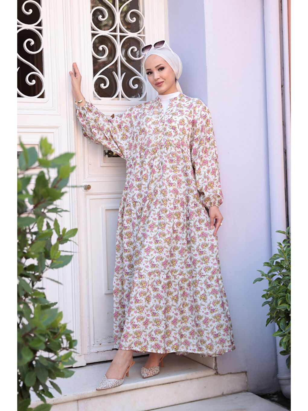 Kadın Menekşe Desen Elbise Beyaz-2