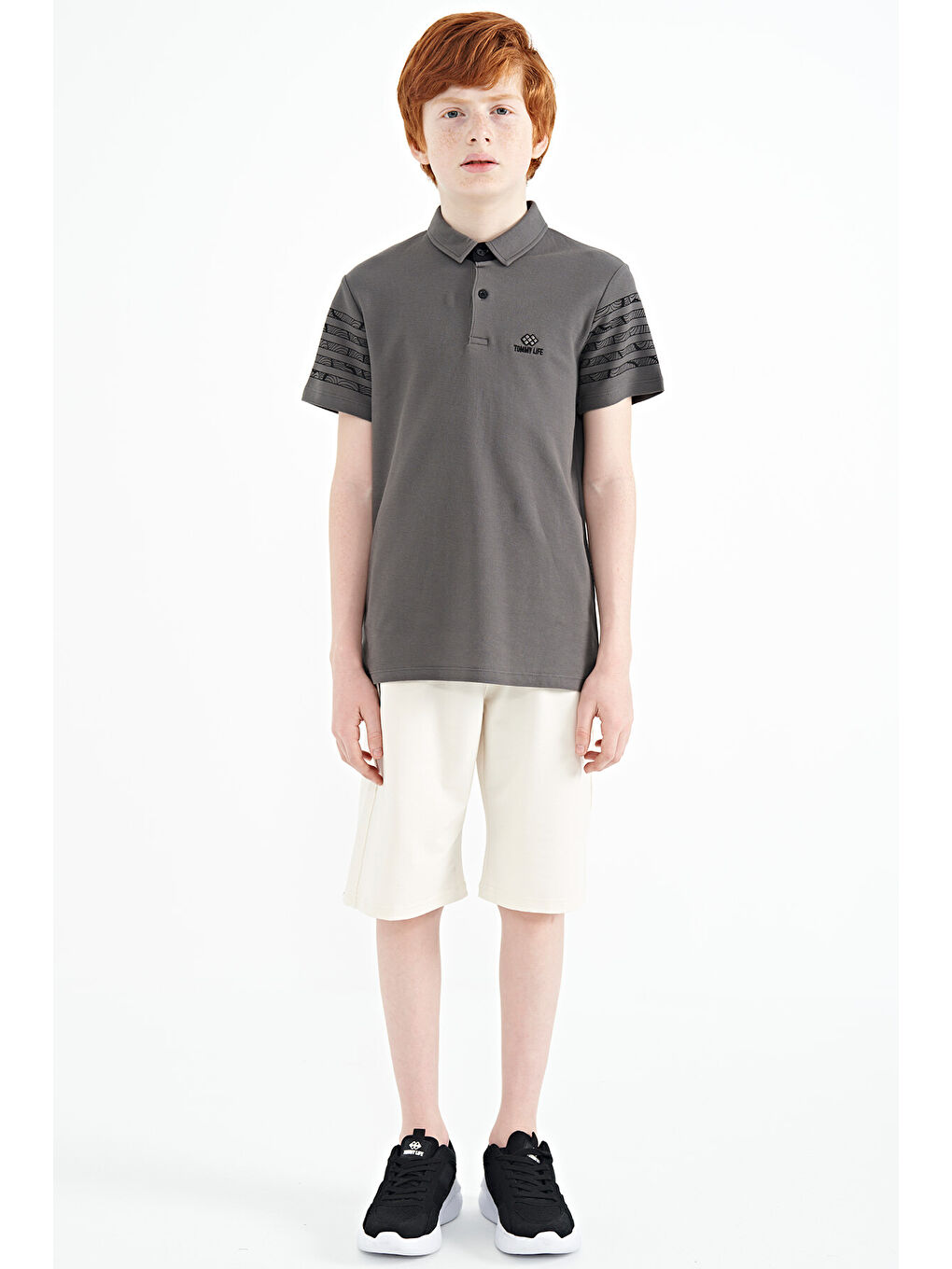 Koyu Gri Kol Baskı Detaylı Standart Kalıp Polo Yaka Erkek Çocuk Tişört - 11093-1