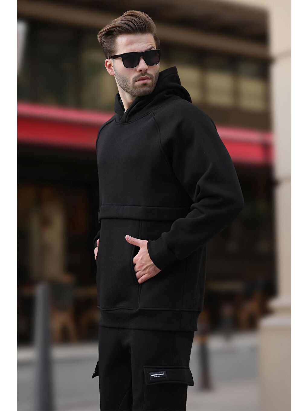 Siyah Kapüşonlu Cep Detaylı Erkek Sweatshirt 7092-2