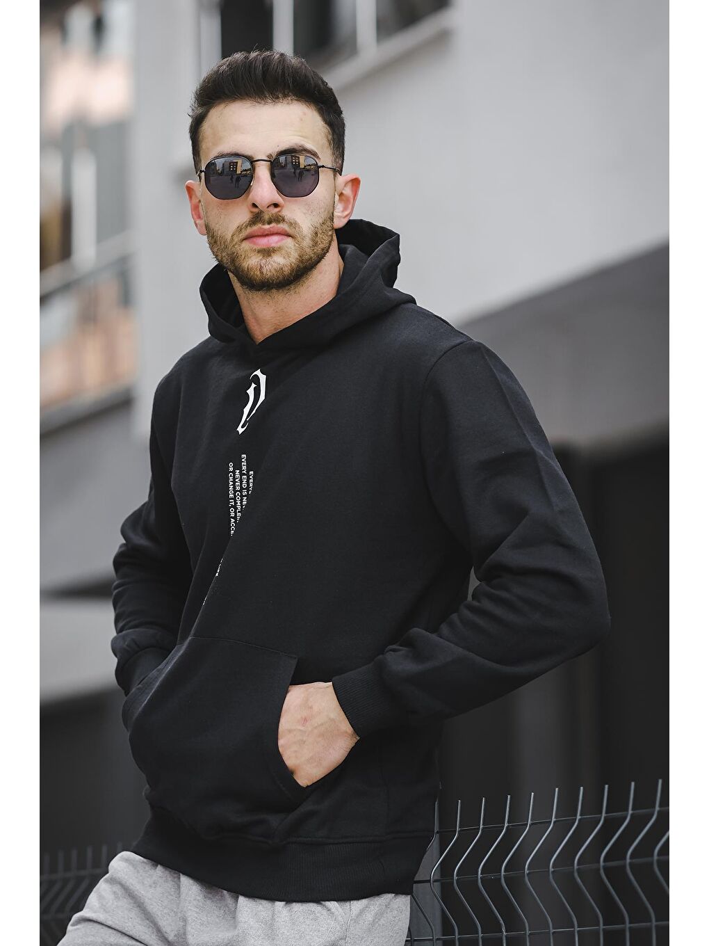 Oksit Siyah Every Story Ön Baskılı Erkek Sweatshirt - 2