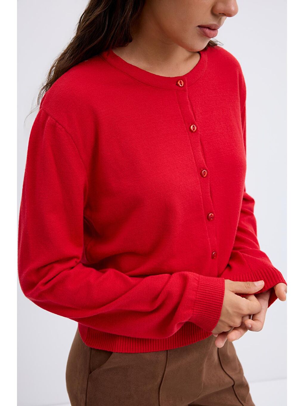 Yuvarlak Yaka Düğmeli Triko Hırka Kırmızı-2