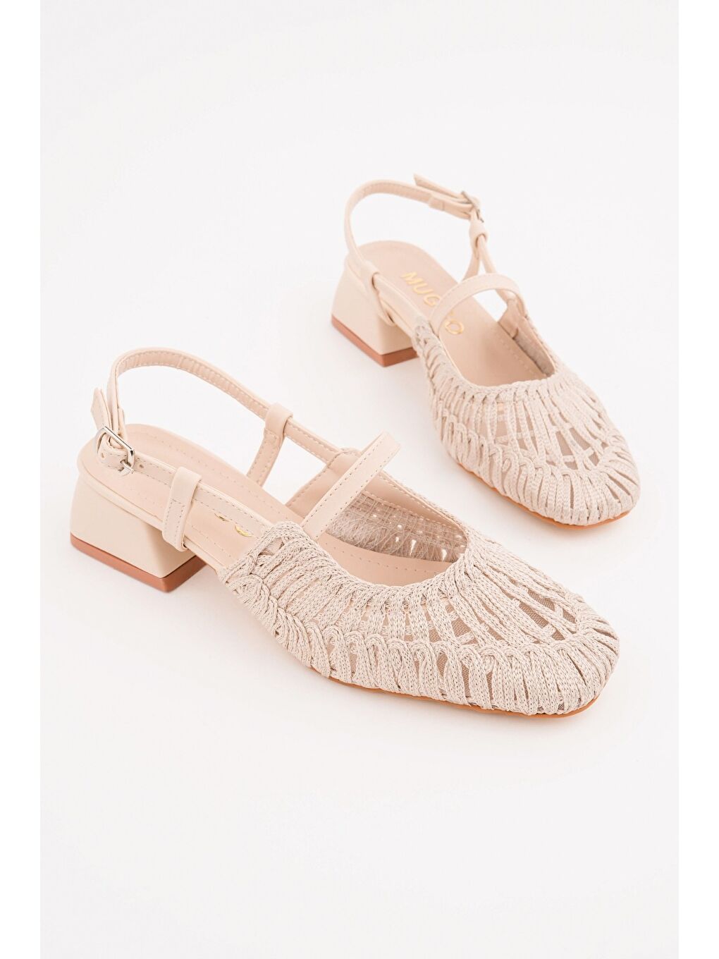 Bej MESH Kadın Örgü ve File Detaylı Bantlı Arkası Açık Kısa Topuklu Ayakkabı-1