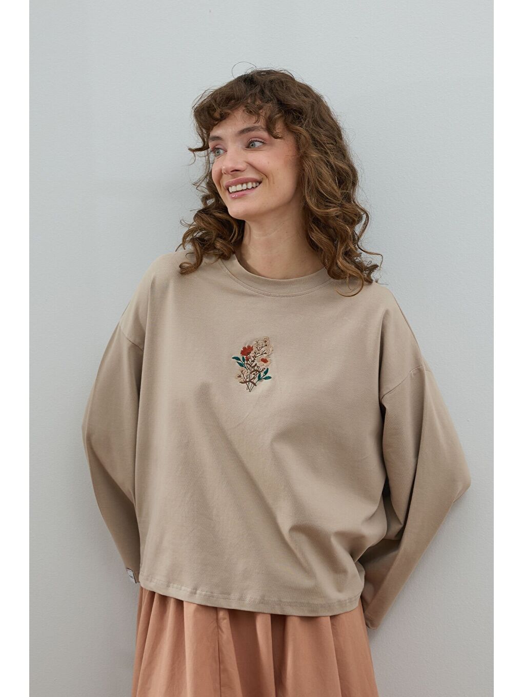 Bej Taş Nakışlı Body-2