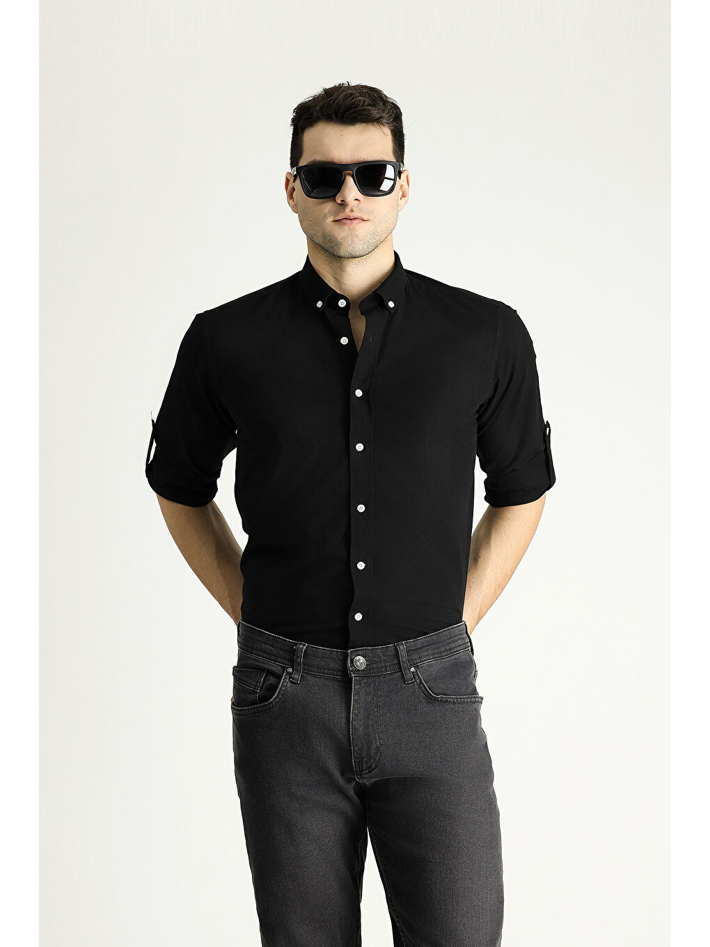 Siyah Uzun Kol Relax Fit Rahat Kesim Keten Görünümlü Pamuk Düğmeli Yaka %100 Pamuk Gömlek