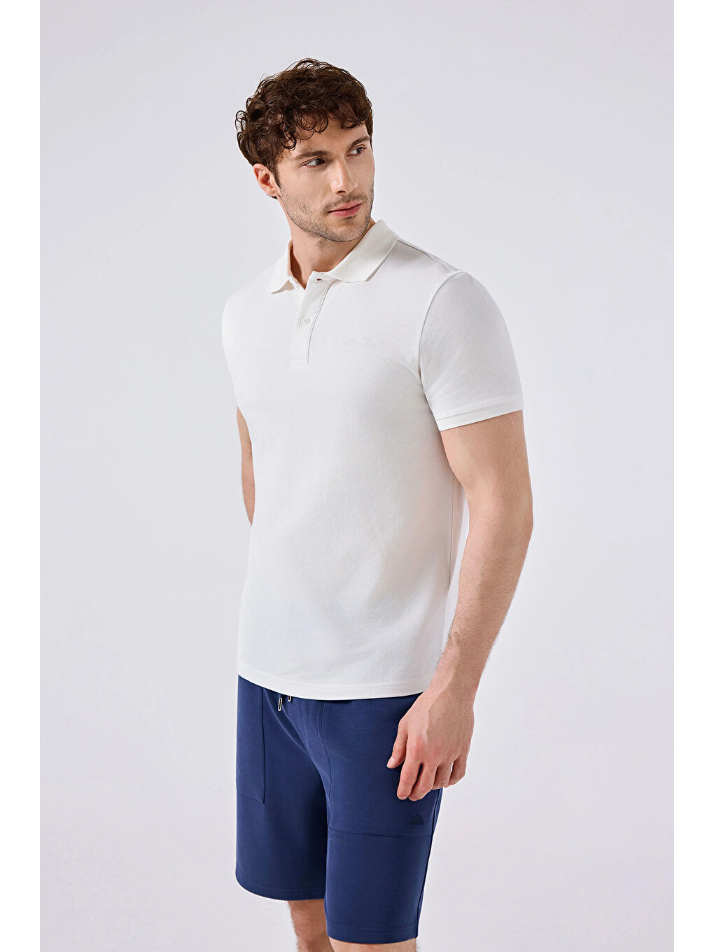 Beyaz % 100 Pamuk Regular Fit Düğmeli Polo Yaka T Shirt 6SM5018-OF-1