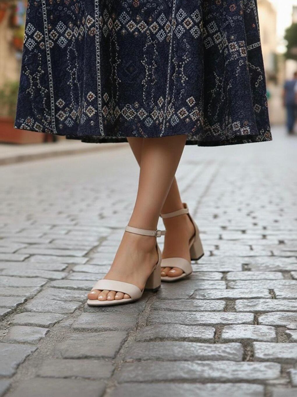 Kadın Icon Tek Bant Bej Cilt Kısa Topuklu Ayakkabı-2