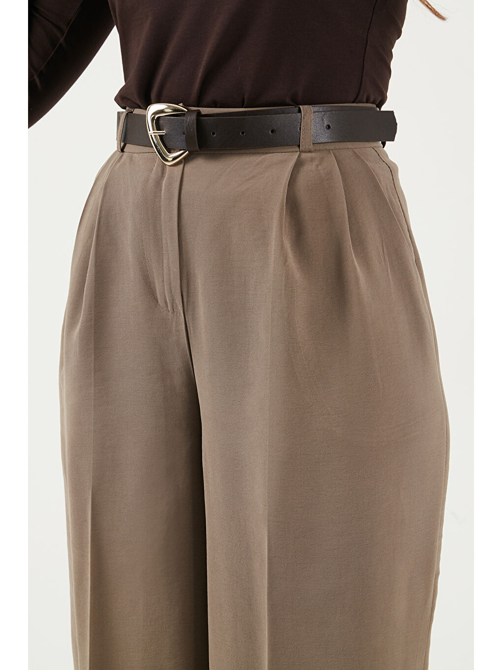 Haki Regular Fit Normal Bel Düz Paça Kadın Pantolon 6923875-5