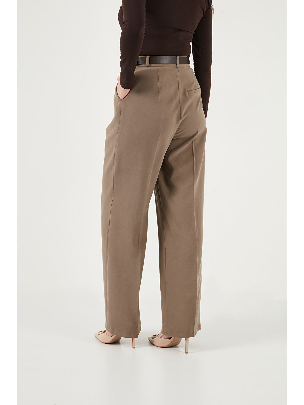 Haki Regular Fit Normal Bel Düz Paça Kadın Pantolon 6923875-6