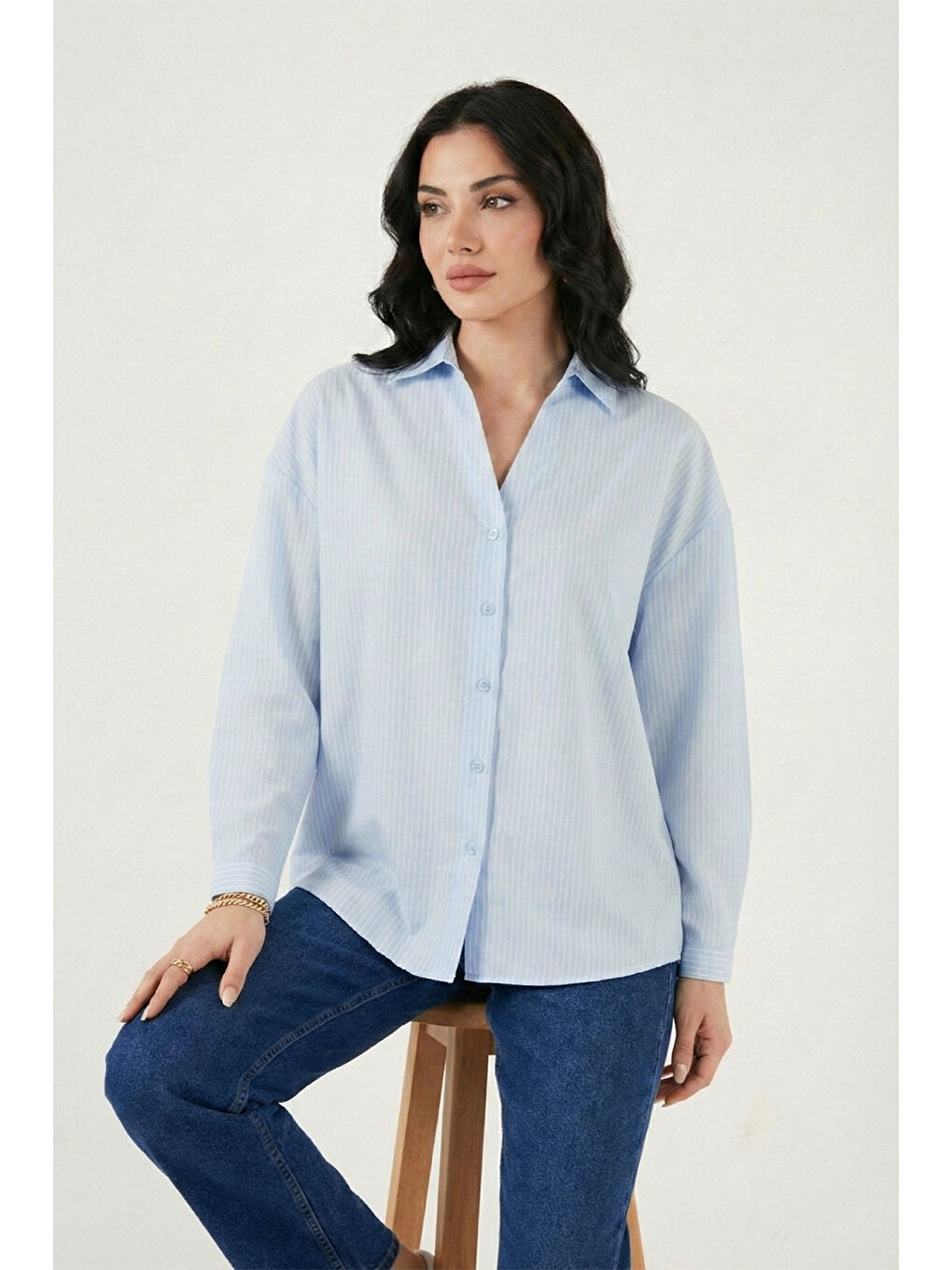 Mavi Çizgili Oversize Fit Klasik Yaka Uzun Kollu Kadın Gömlek 6925437-3