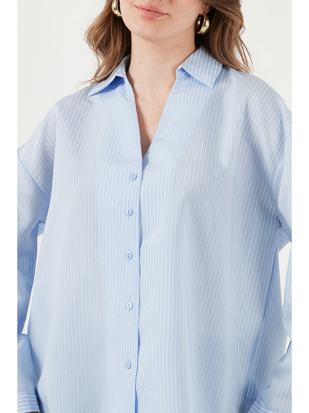 Mavi Çizgili Oversize Fit Klasik Yaka Uzun Kollu Kadın Gömlek 6925437-5