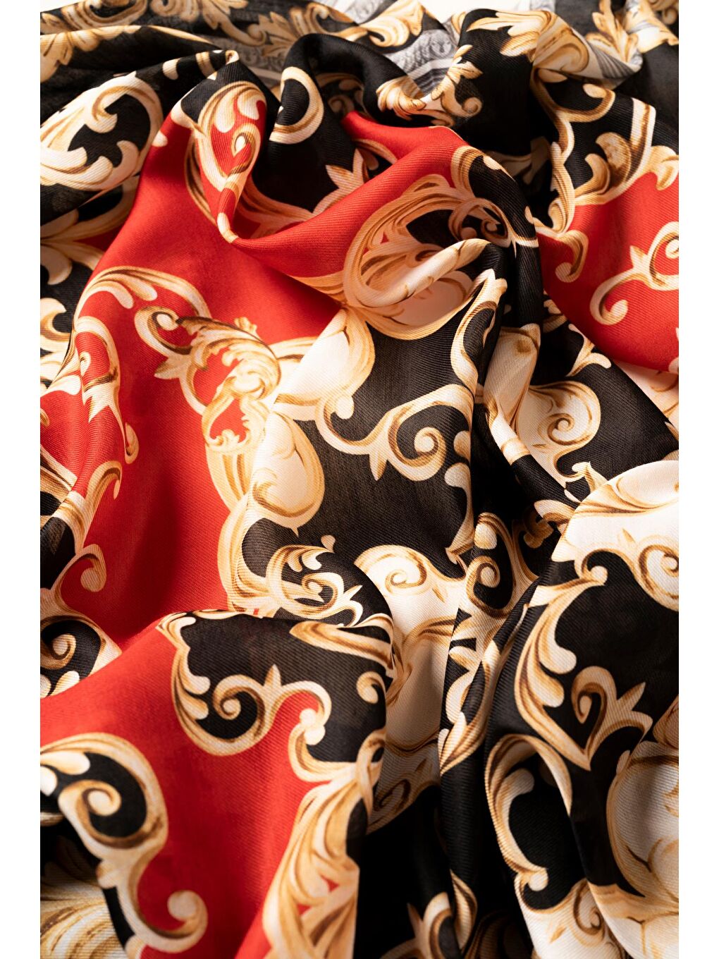 Kırmızı Kadın Soft Eşarp Lesmira-1