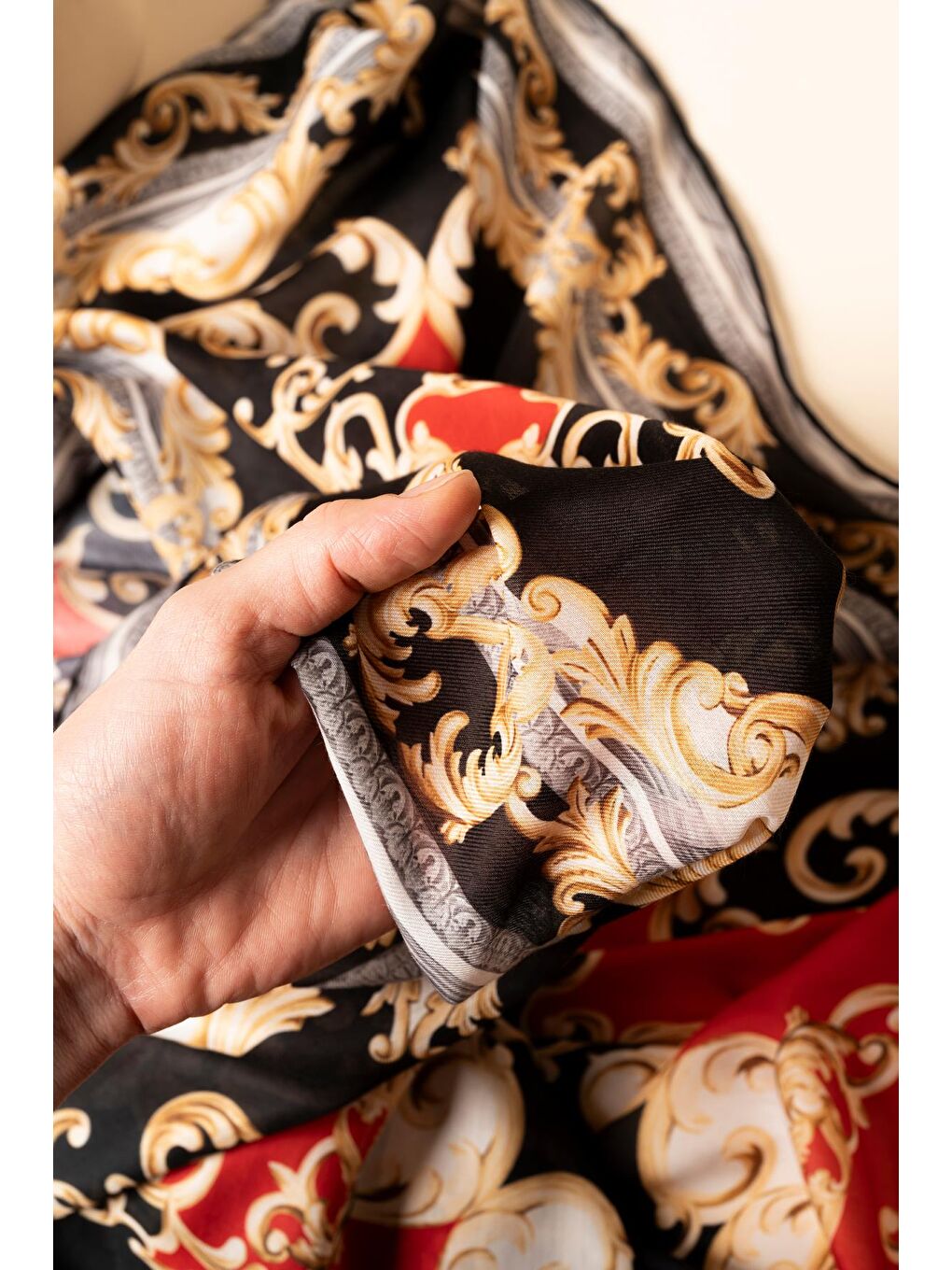 Kırmızı Kadın Soft Eşarp Lesmira-2