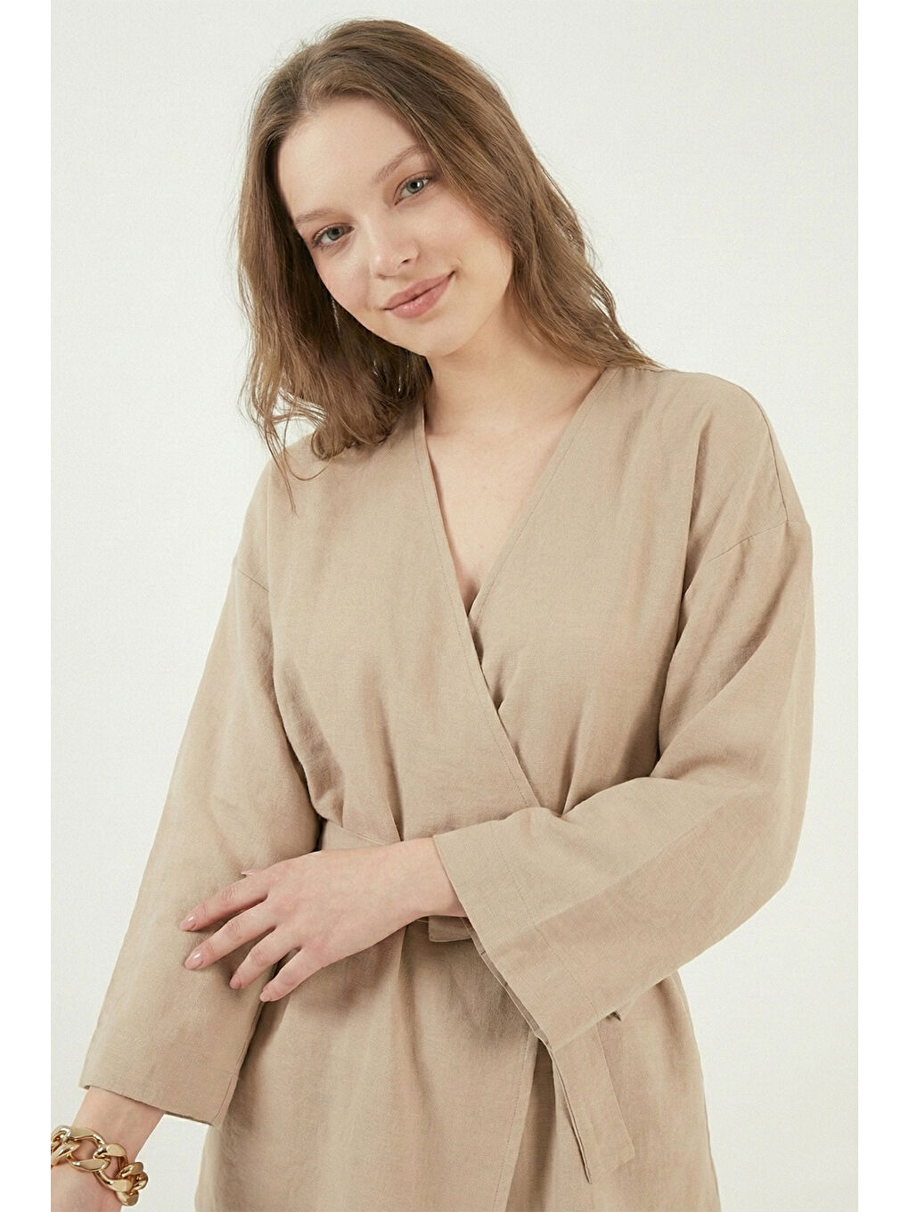 Bej Regular Fit Bağlama Detaylı V Yaka Uzun Kollu Çimalı Kadın Takım 6928892-3