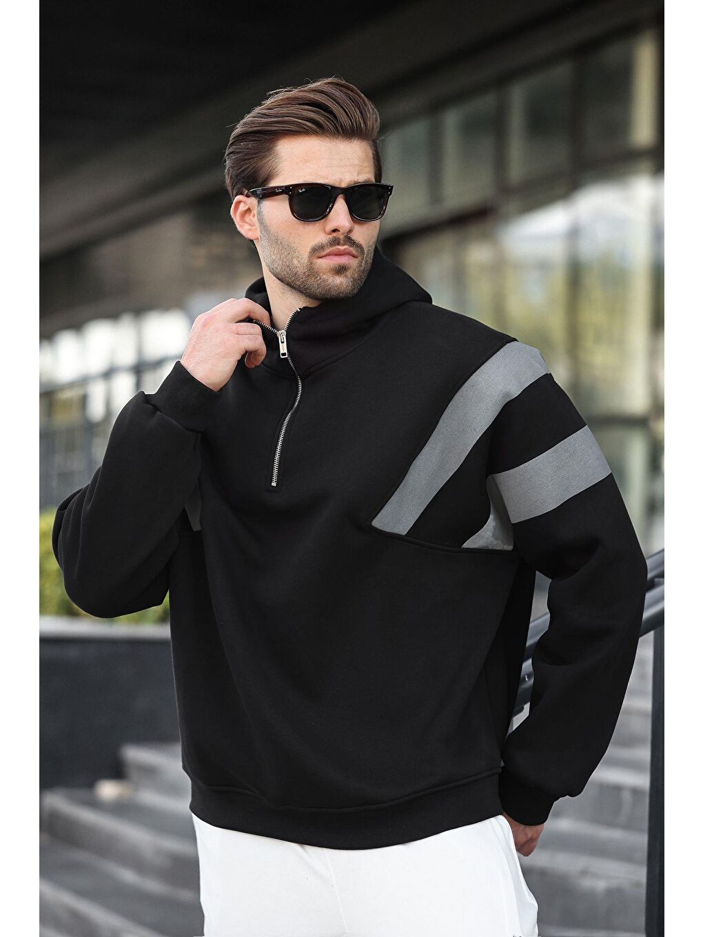 Siyah Fermuarlı Yaka Kapüşonlu Erkek Sweatshirt E7161-3