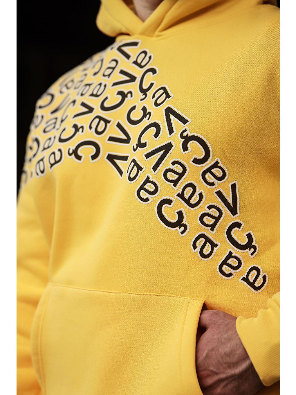 Sarı Baskılı Kapüşonlu Erkek Sweatshirt E7160-3