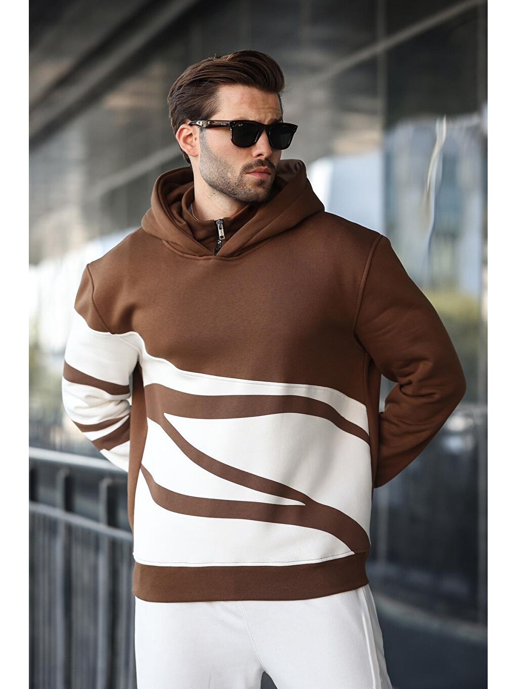 Kahverengi Kapüşonlu Fermuar Yaka Desenli Erkek Sweatshirt E7162