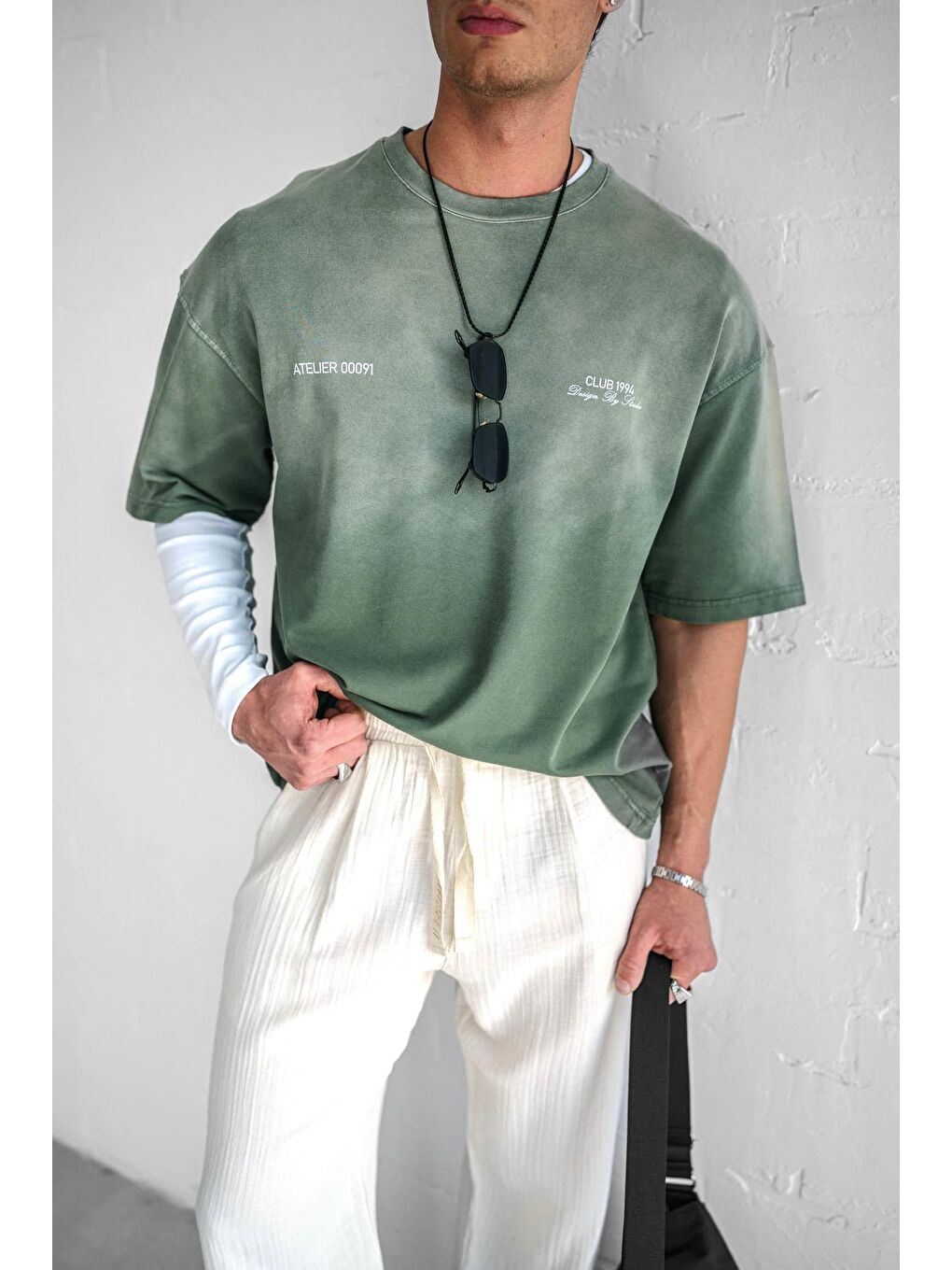 Erkek Renk Geçişli Baskılı Oversize Yıkamalı Tişört Yeşil-1