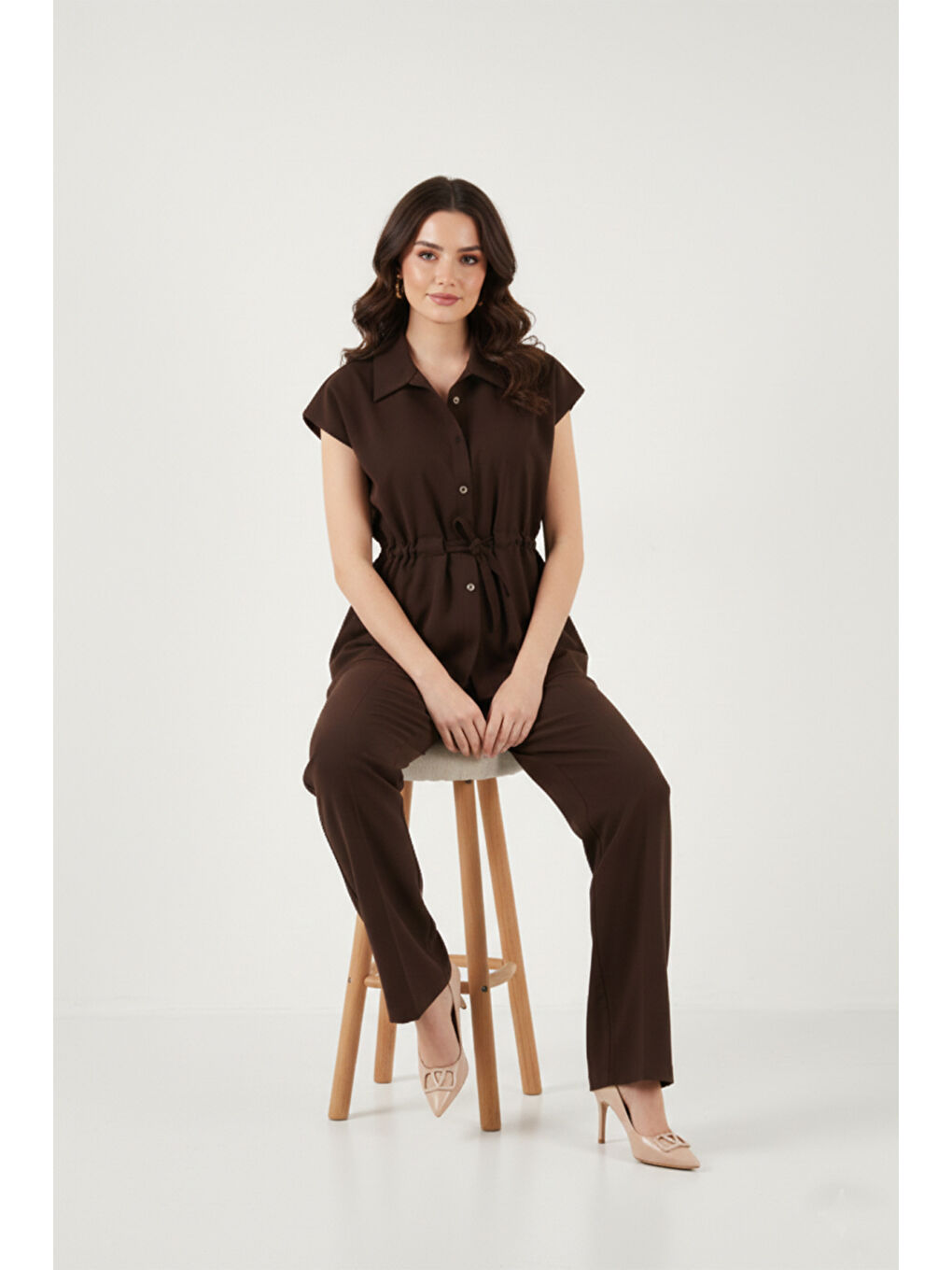 Kahverengi Regular Fit Beli Büzgülü Kısa Kollu Kadın Takım 6928870-3