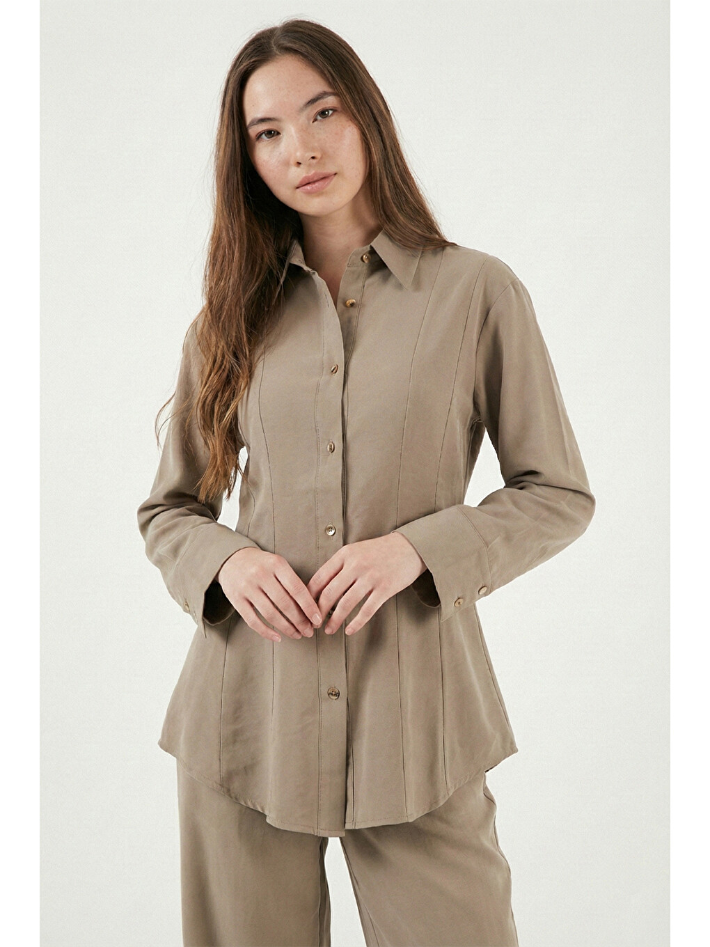 Haki Regular Fit Klasik Yaka Belden Oturan Kadın Gömlek Takım 6928872-2