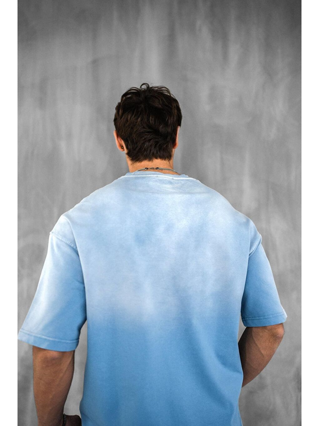 Erkek Renk Geçişli Baskılı Oversize Yıkamalı Tişört Mavi-4