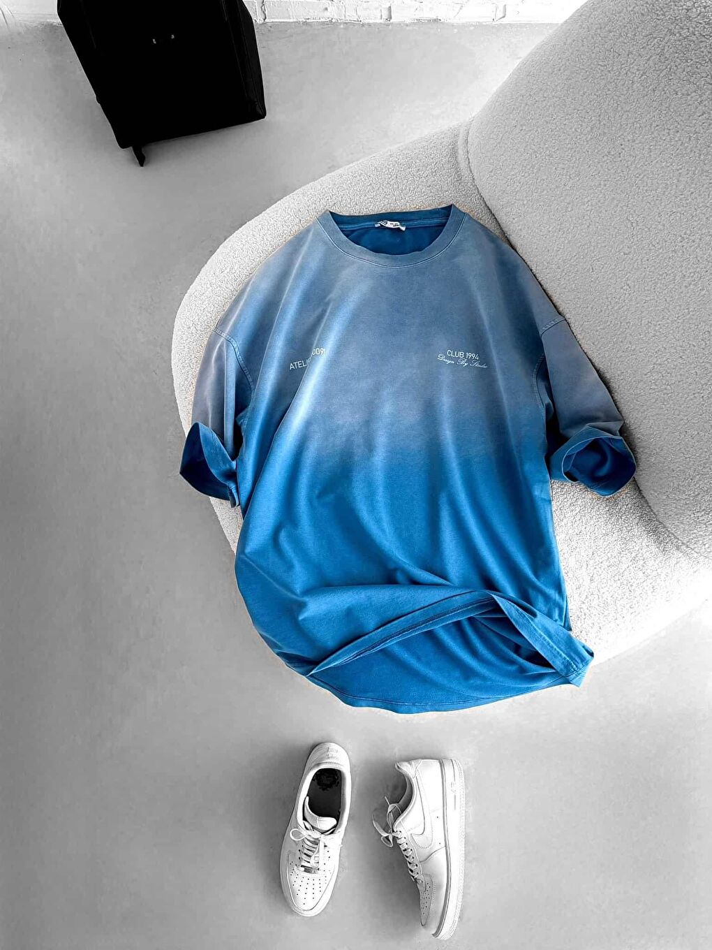 Erkek Renk Geçişli Baskılı Oversize Yıkamalı Tişört Mavi-5