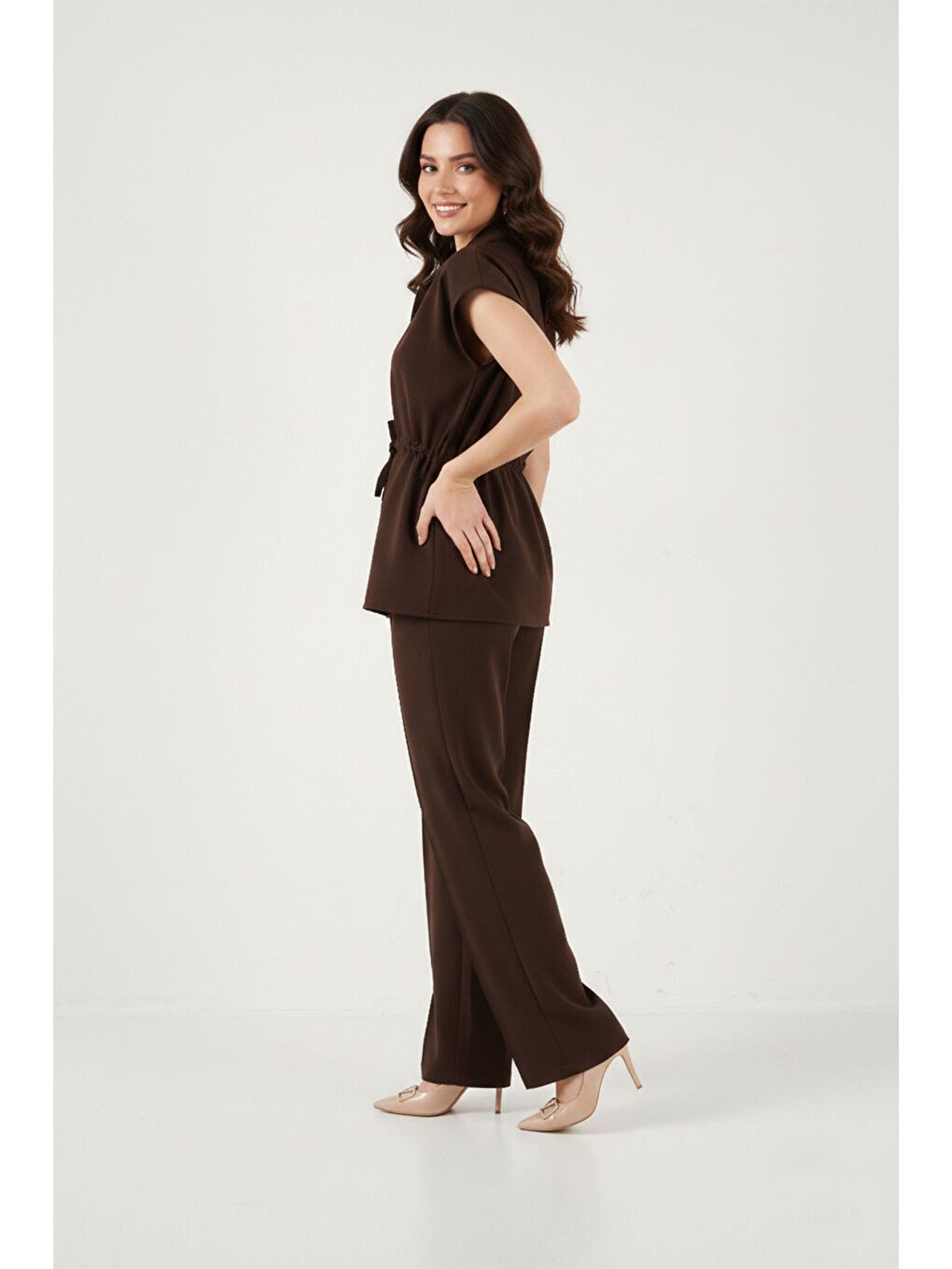 Kahverengi Regular Fit Beli Büzgülü Kısa Kollu Kadın Takım 6928870-4