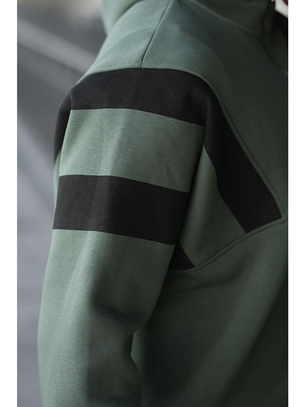 Haki Fermuarlı Yaka Kapüşonlu Erkek Sweatshirt E7161-2