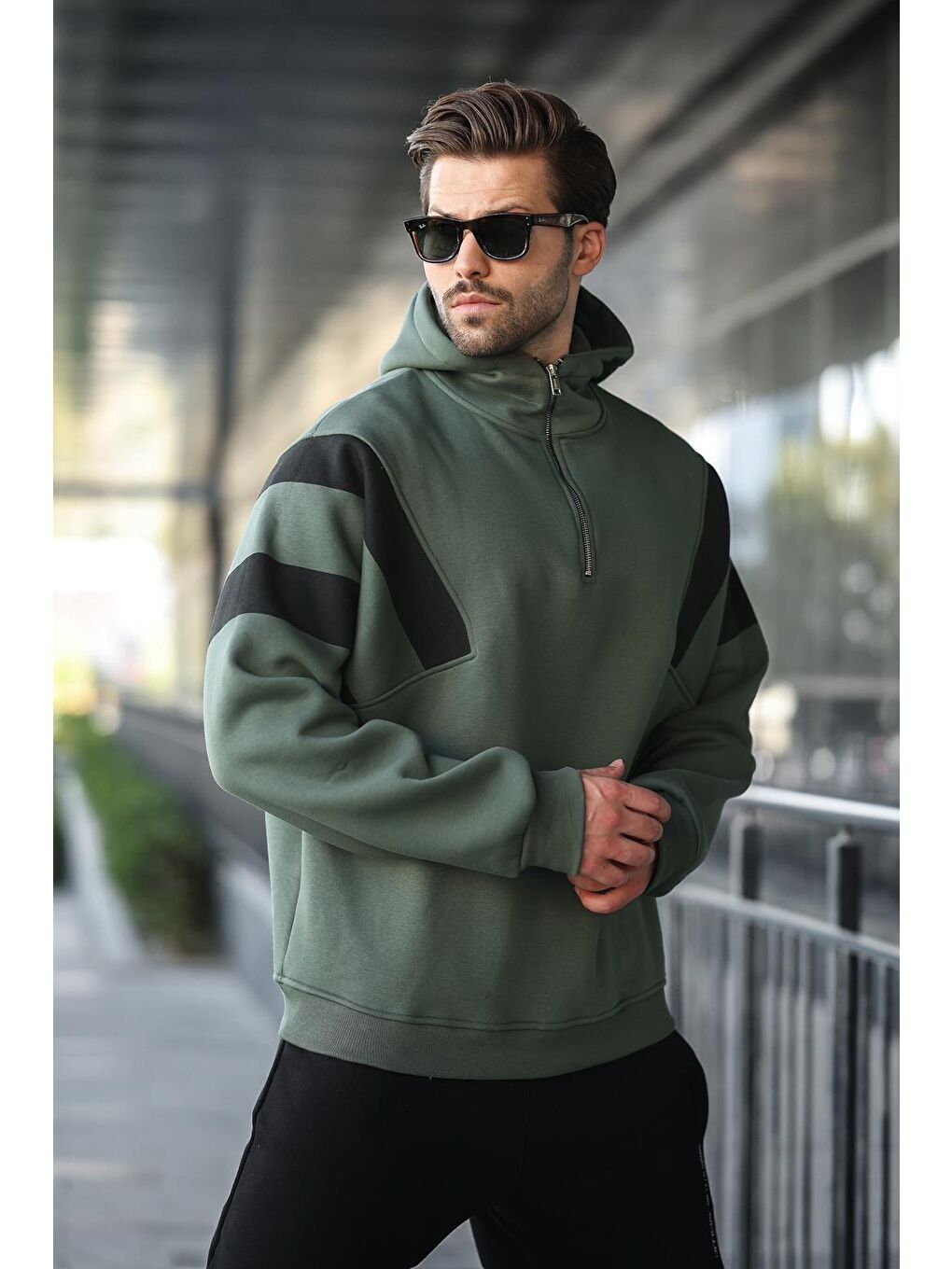 Haki Fermuarlı Yaka Kapüşonlu Erkek Sweatshirt E7161-3
