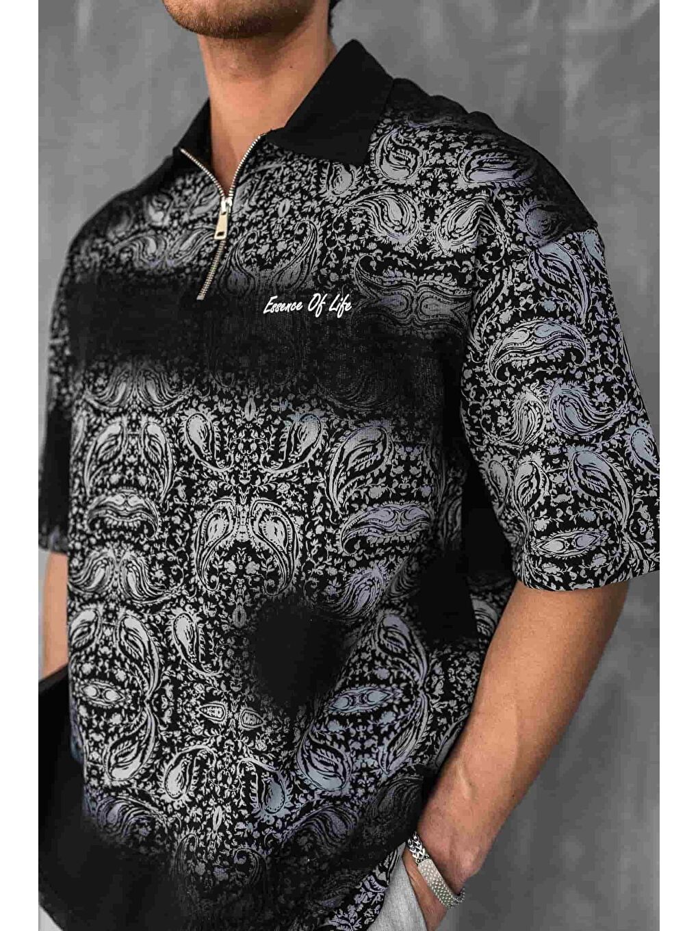 Erkek Polo Yaka Yarım Fermuarlı Baskılı Tişört Siyah-1