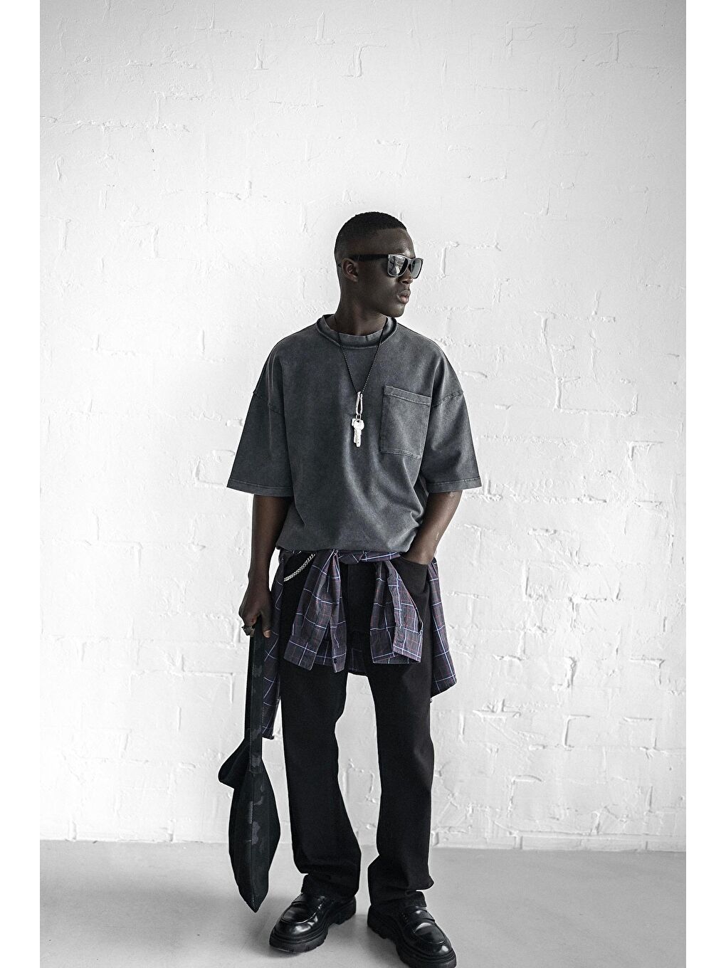 Erkek Yıkamalı Dikiş Detaylı Oversize Tişört Siyah-3