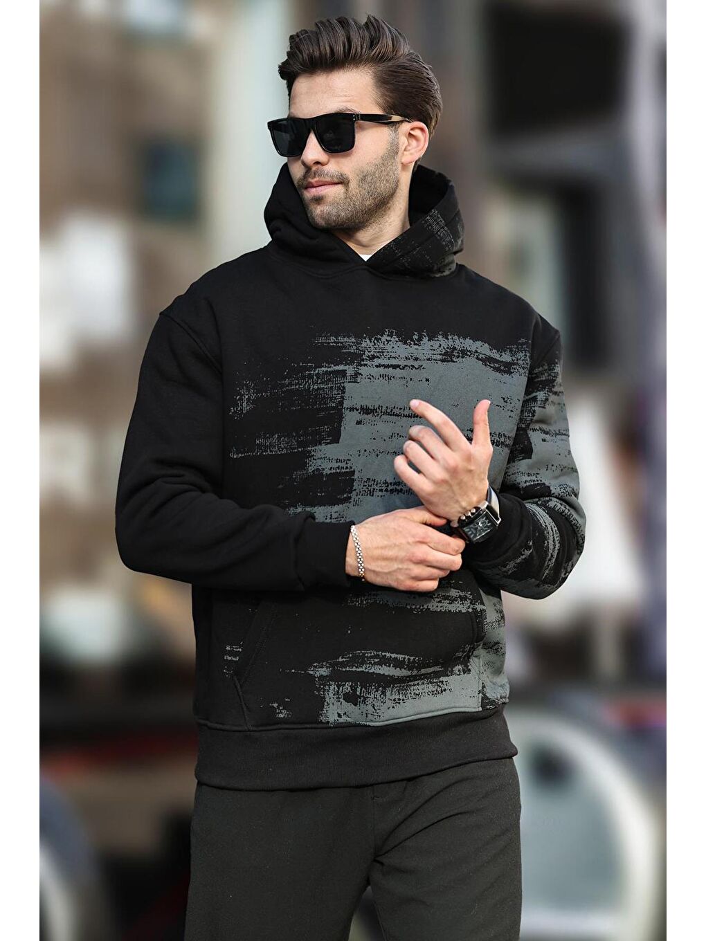 Siyah Kapüşonlu Desenli Cep Detaylı Erkek Sweatshirt 7059