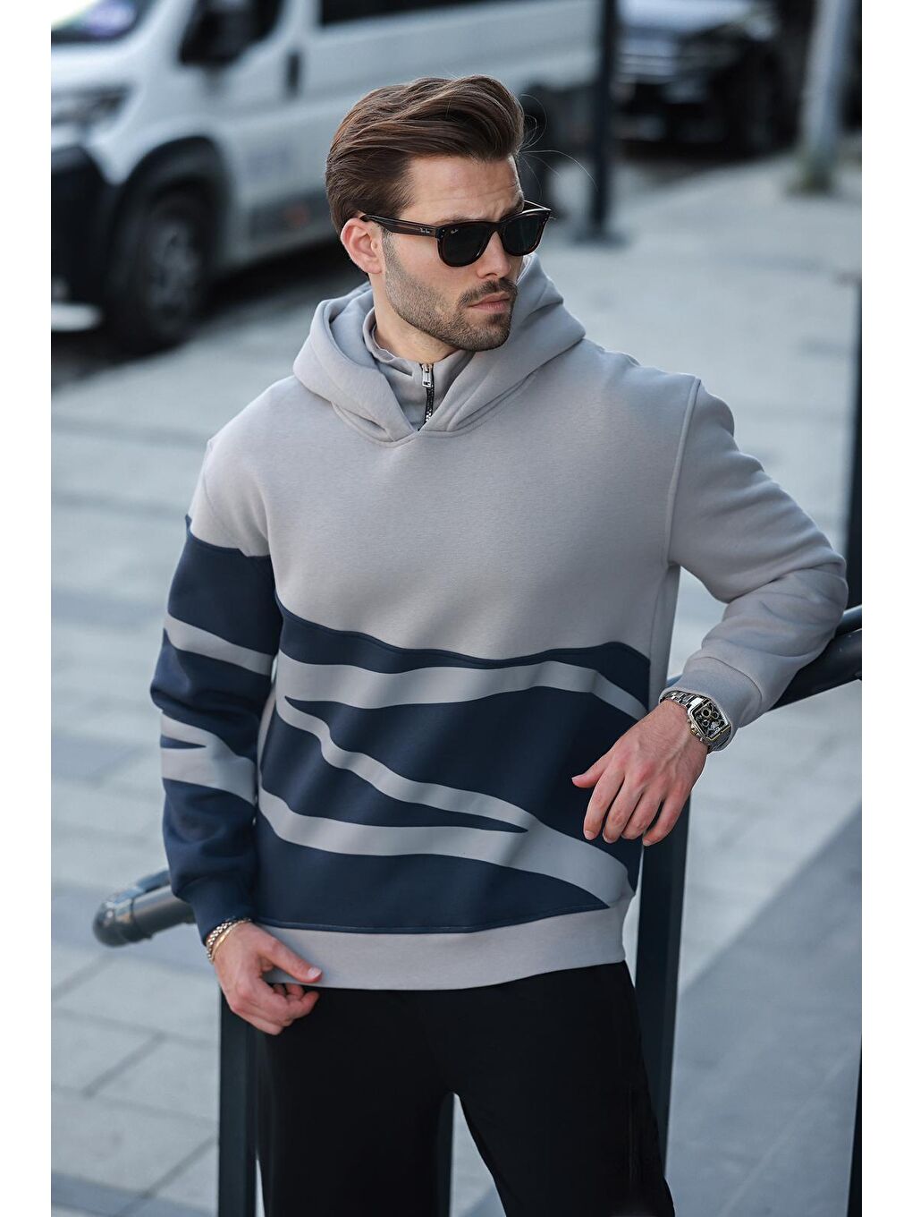 Boyalı Gri Kapüşonlu Fermuar Yaka Desenli Erkek Sweatshirt E7162-1