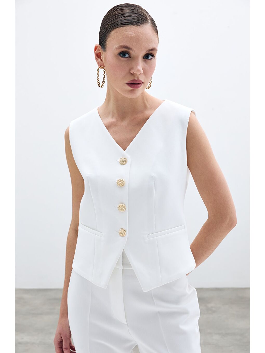 Düğmeli Kısa Yelek - Ekru-1