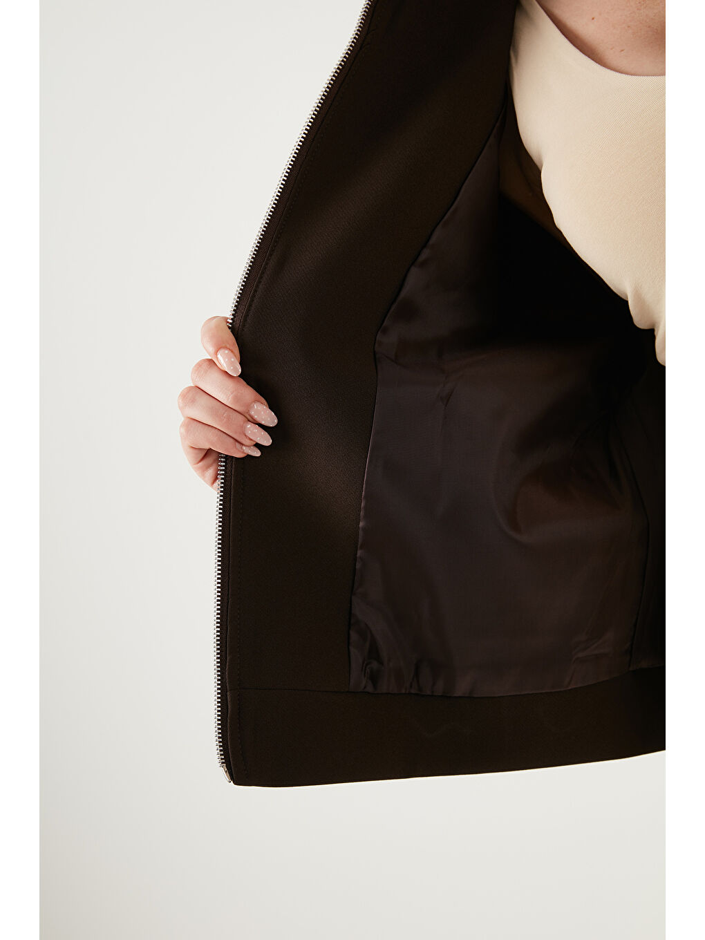 Kahverengi Regular Fit Klasik Yaka Astarlı Cep Detaylı Kadın Ceket 6927670-5